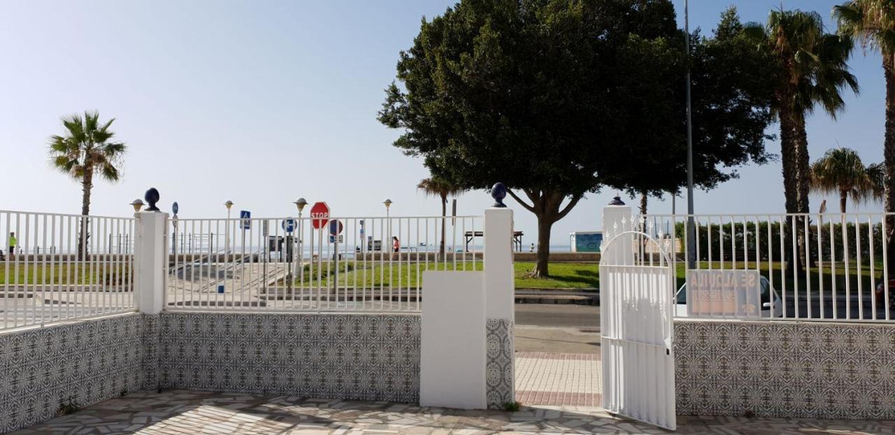 Casa 1ª Linea Paseo Maritimo Torre Del Mar Lägenhet Exteriör bild
